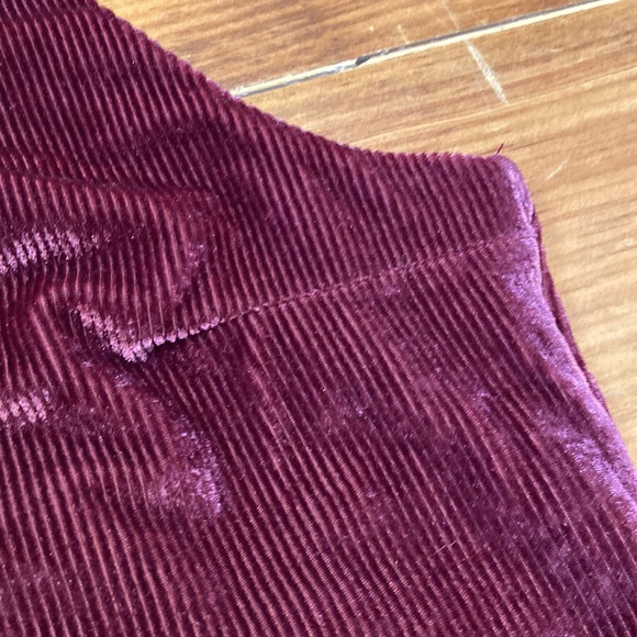 OUT FROM UNDER (UO) S Burgundy Ribbed Velour Crop Tank Top - Picture 7 of 10
